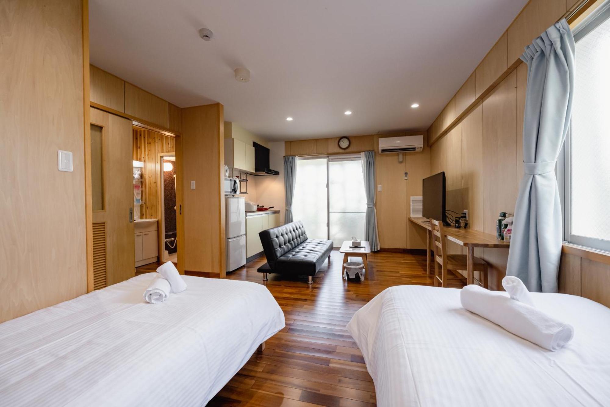Guest House Kawamitsu Miyakojima  Екстериор снимка