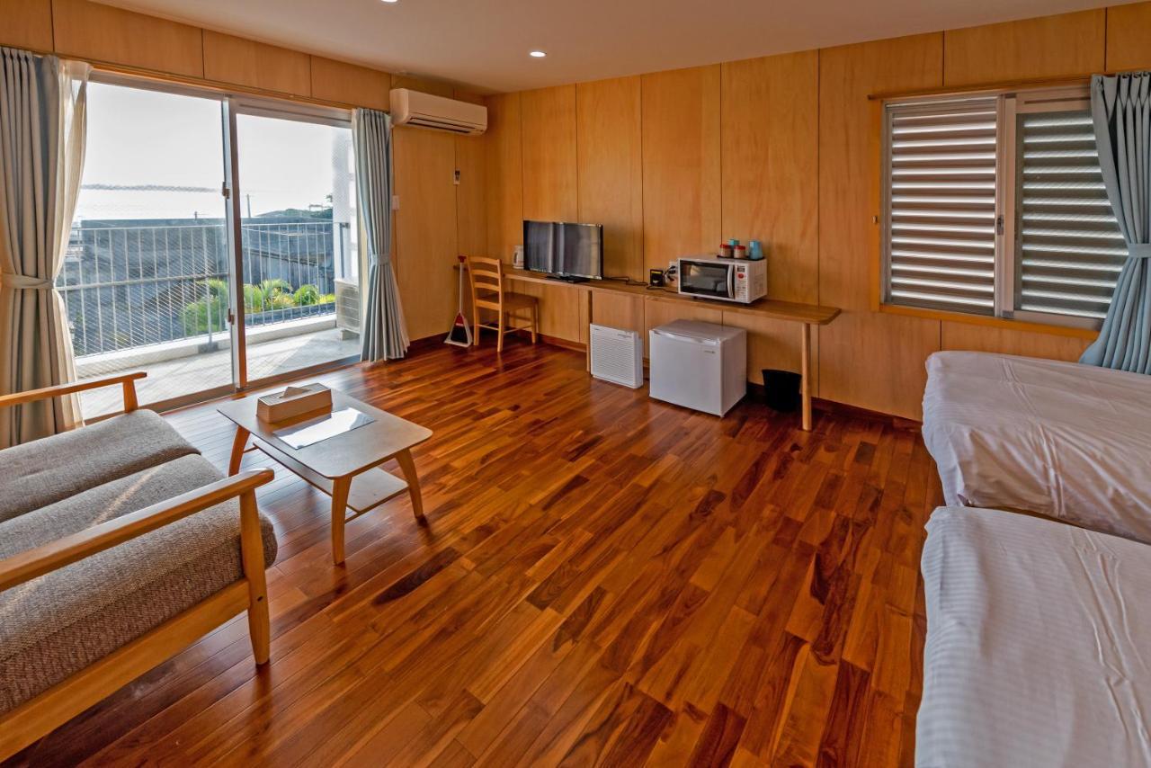 Guest House Kawamitsu Miyakojima  Екстериор снимка
